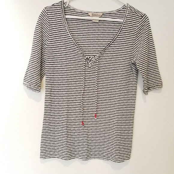 Lucky Brand Women's Top, 3/4 sleeve, Size Medium - Picture 5 of 8